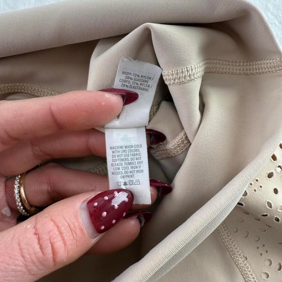 Aerie Tan Eyelet Pocket Biker Shorts Women's Sz L - Picture 5 of 6